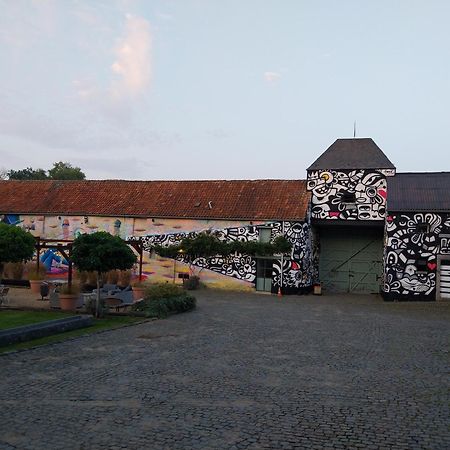 B&B At Haras Petit-Hallet Hannut Ngoại thất bức ảnh